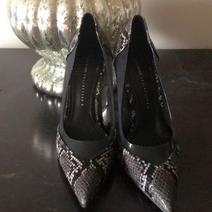 Zara black patent snakeskin pvc pump heels